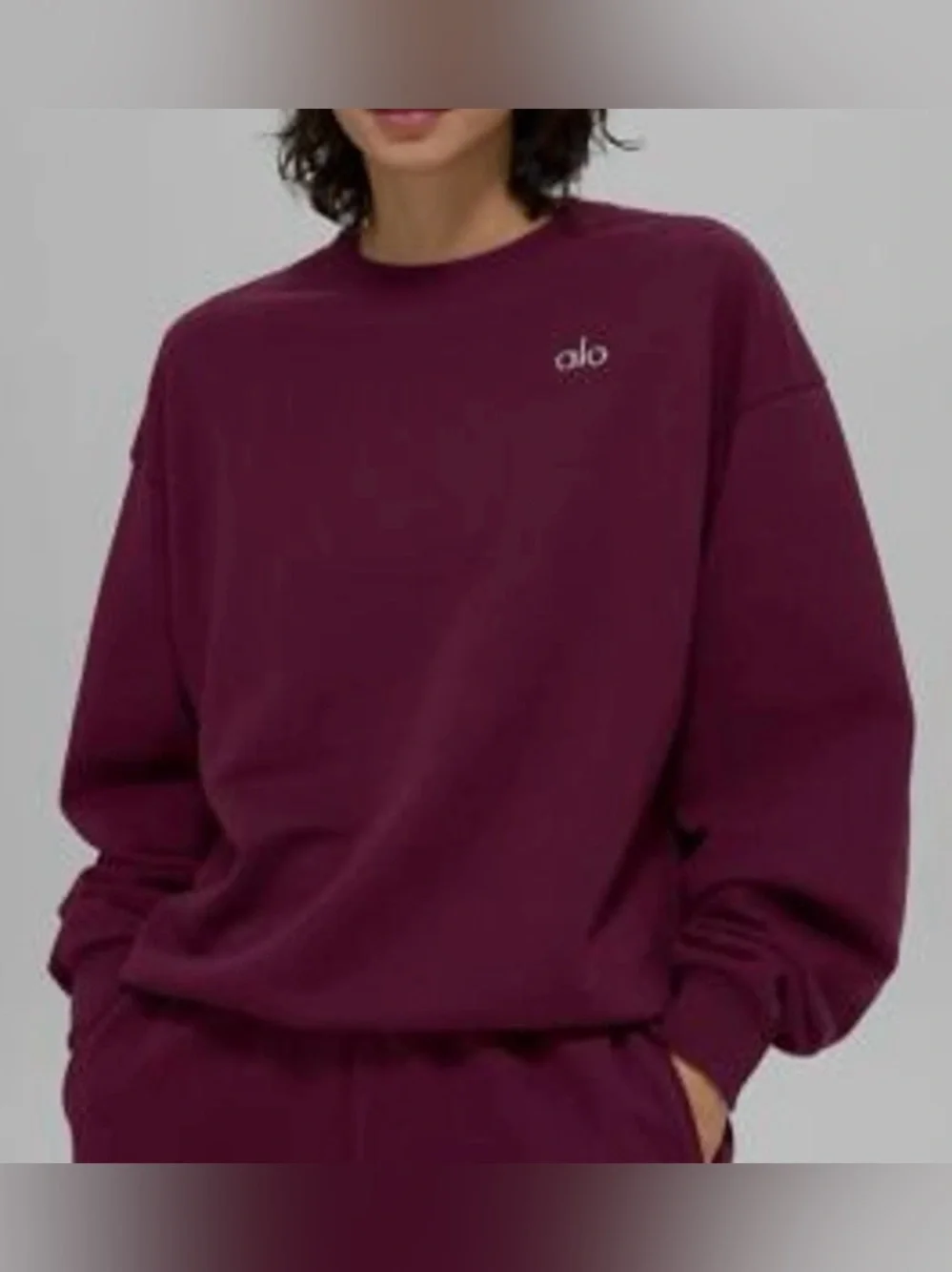 ALO Yoga NWT Accolade Crewneck Pullover Sweatshirt in Burgundy Size L